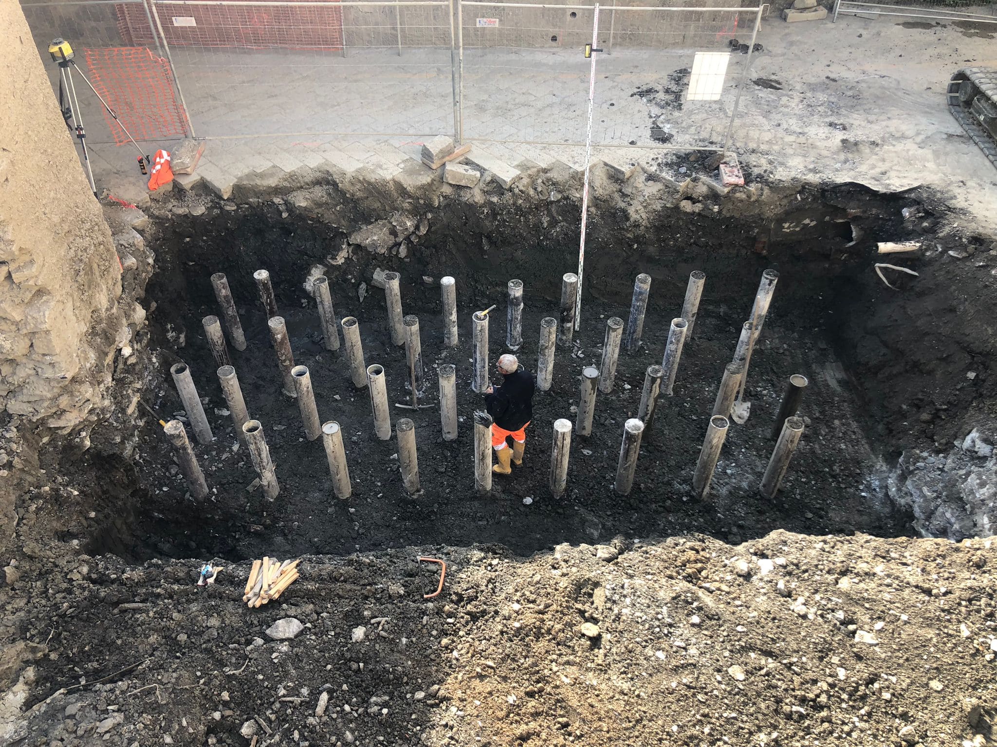 Column foundation